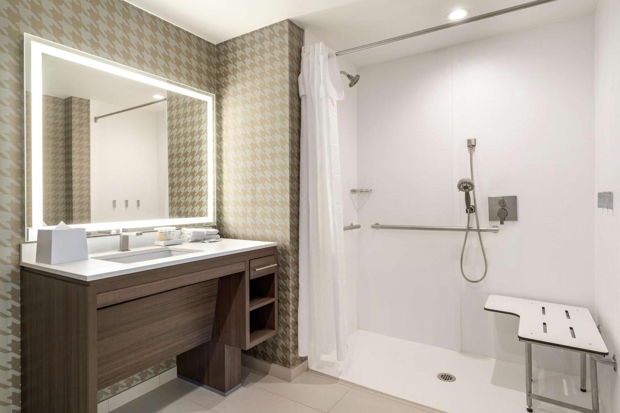 Home2 Suites By Hilton Woodland Hills Los Angeles Esterno foto