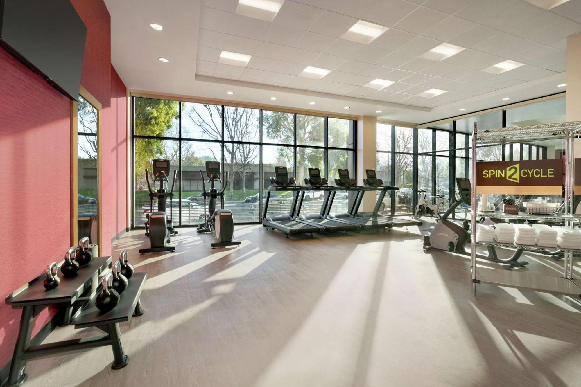Home2 Suites By Hilton Woodland Hills Los Angeles Esterno foto