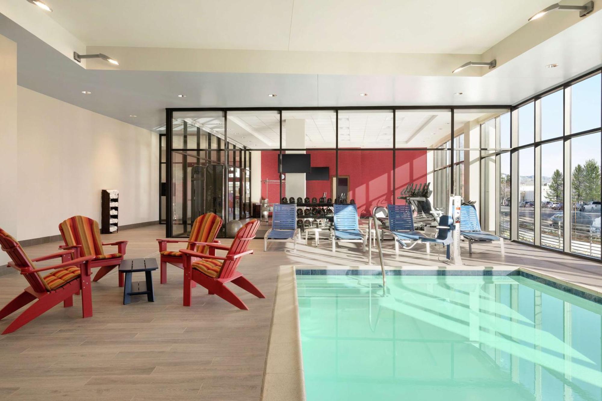 Home2 Suites By Hilton Woodland Hills Los Angeles Esterno foto