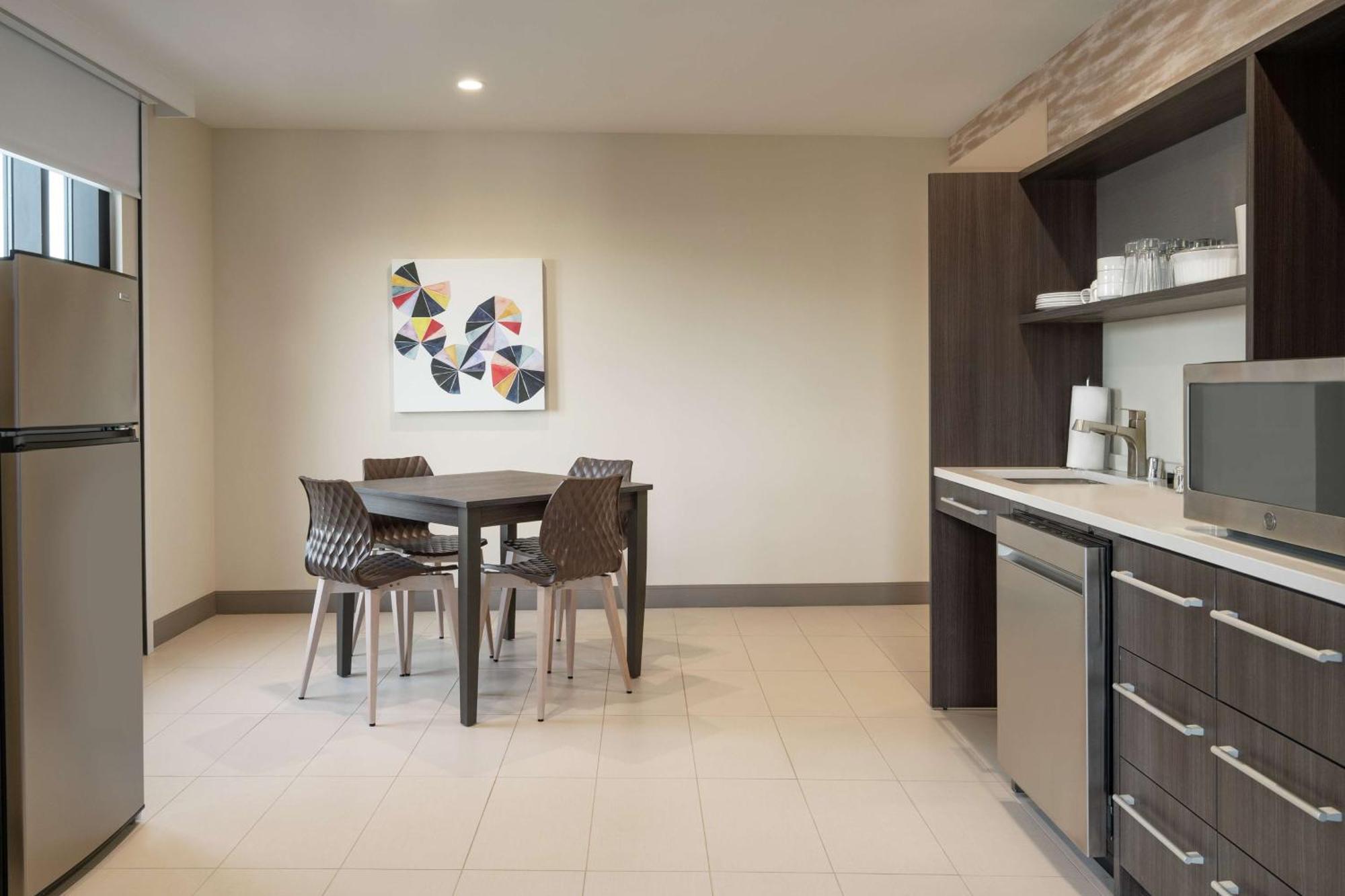 Home2 Suites By Hilton Woodland Hills Los Angeles Esterno foto